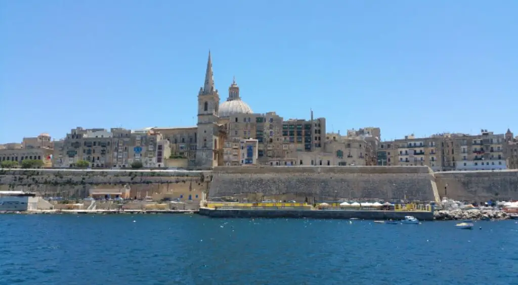 About Travel Scams In Malta